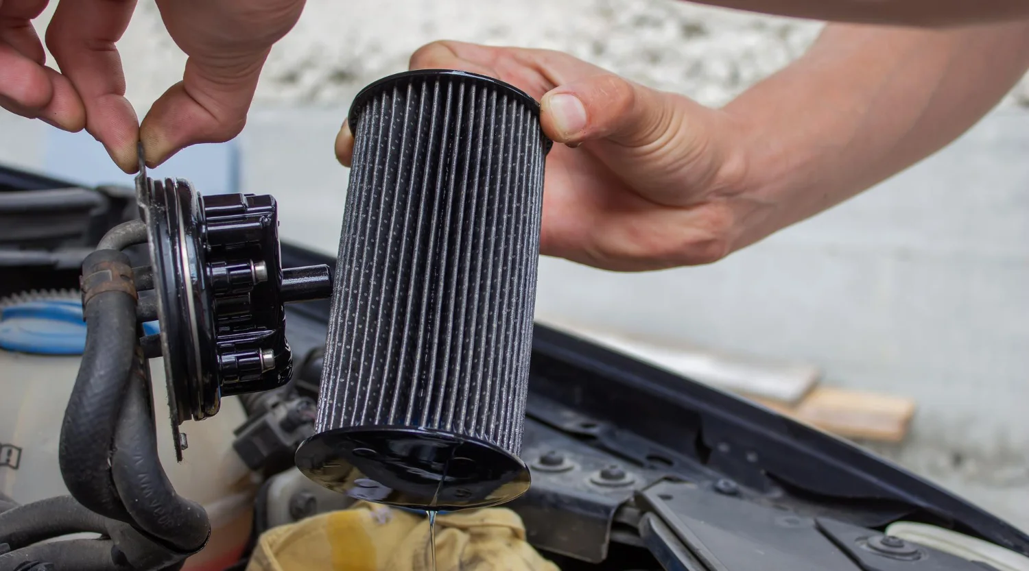 Filtro de combustible obstruido: síntomas, causas y solución en coche diésel